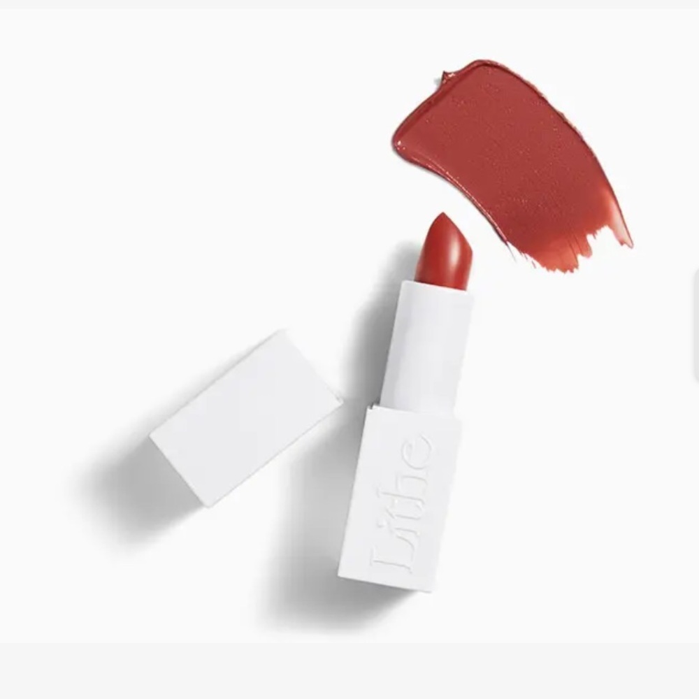 LITHE BEAUTY Lipstick